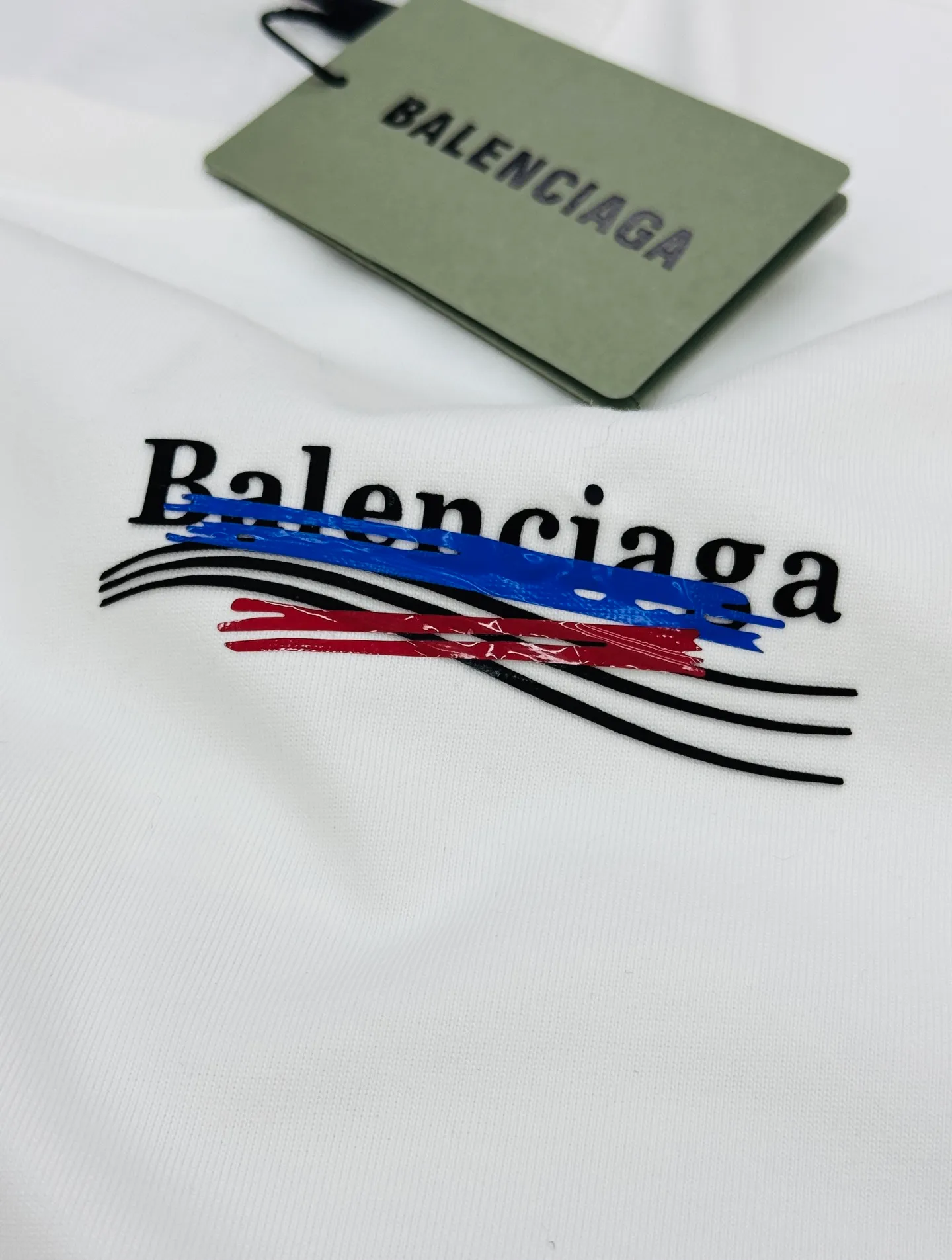 ⚜️Balenciaga New Arrival T ， Same Style❤️ . ， .“Balenciaga” + ， ！ ， ，Breathable ， or ✨ ， 、 ， ！ ！ ：Black.White.Sizes：S-3XL ❗️（175/145 L）